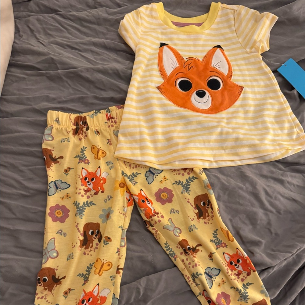 Disney rare girls fox and the hound pajama set NWT size 2T